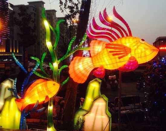 星火彩灯 点靓江苏